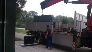 Moving the optical table